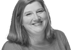 Terese-Main-DJ-photo-with-name-1-1